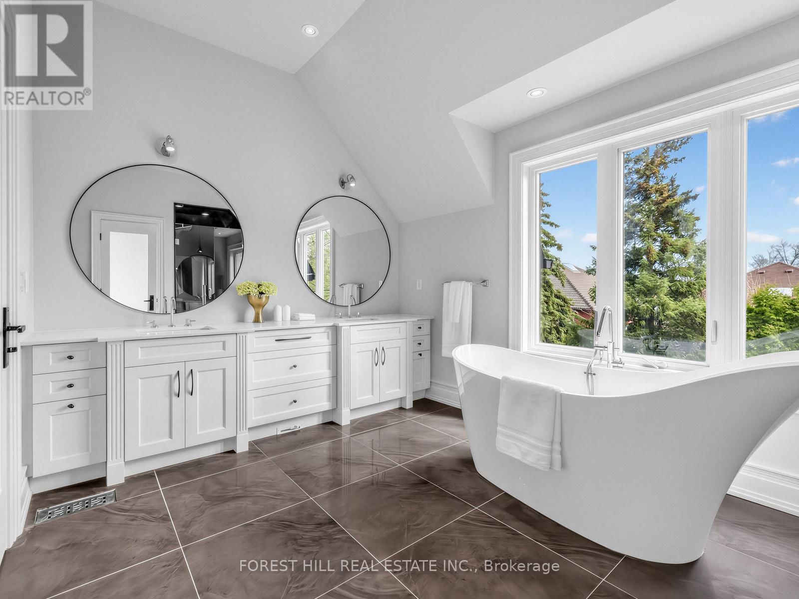 299 SPRING GARDEN AVENUE Image 22