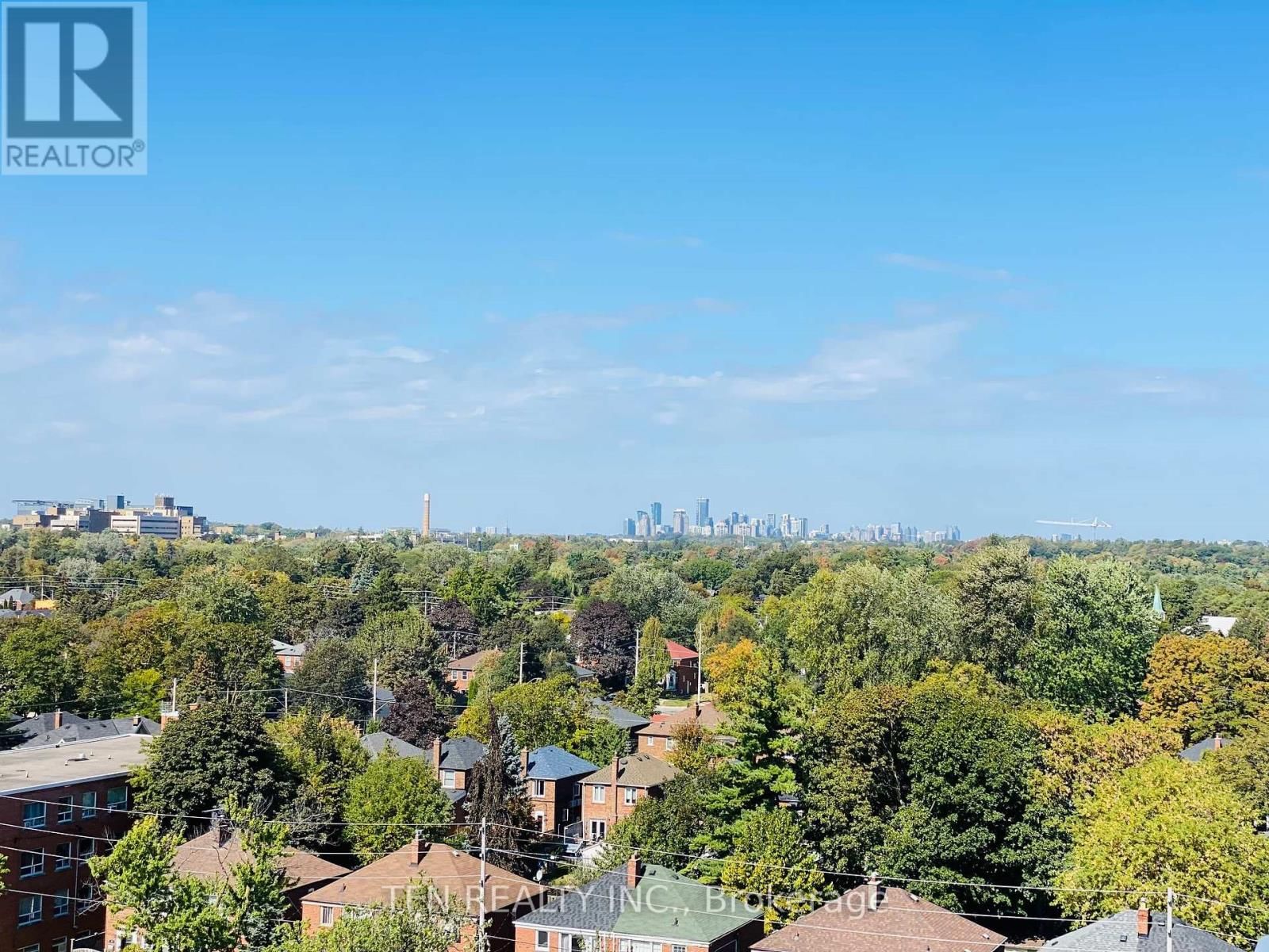 802 - 33 FREDERICK TODD WAY NORTH Image 15