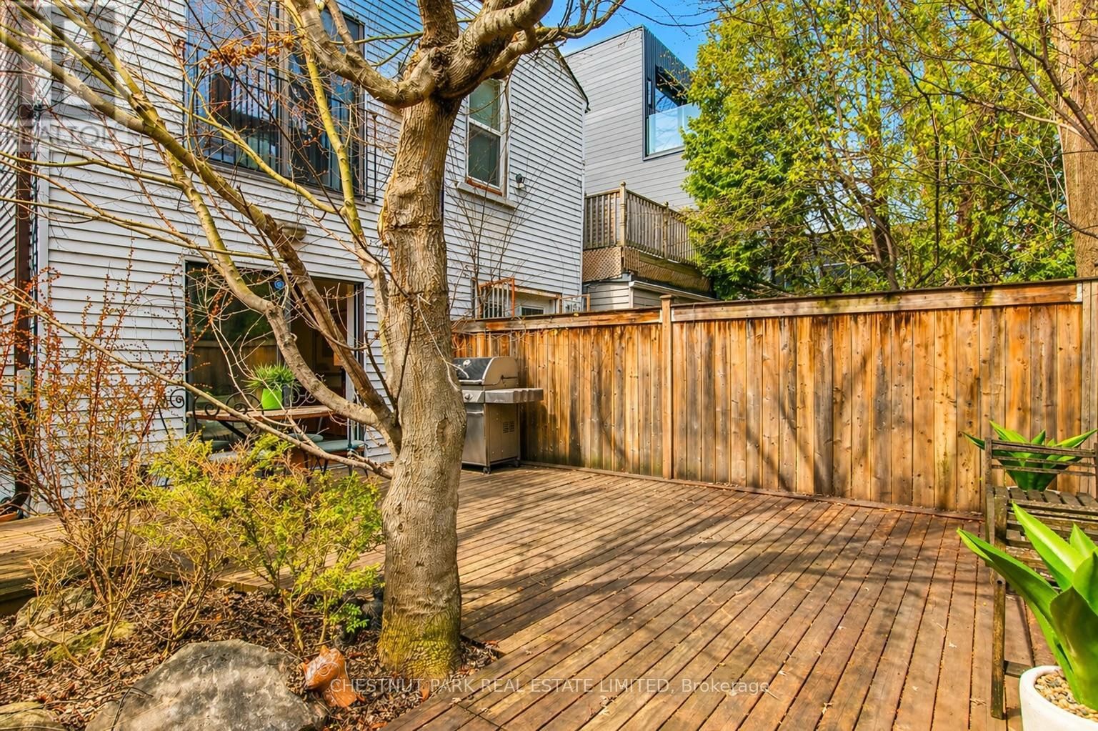 25 BISHOP STREET Image 48