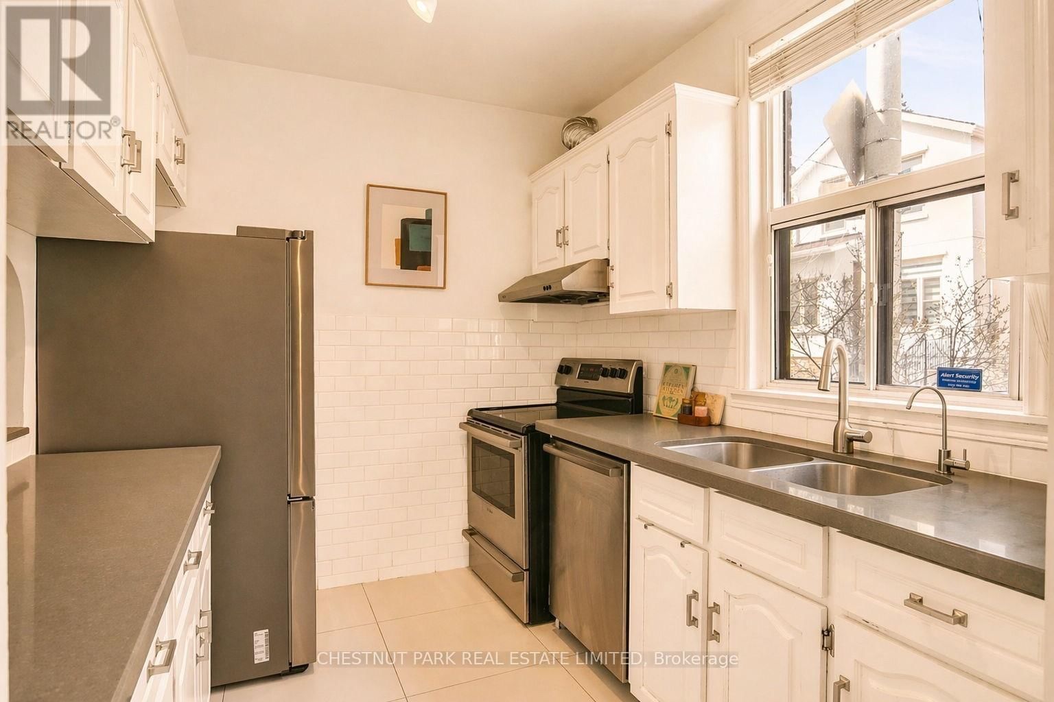 25 BISHOP STREET Image 6