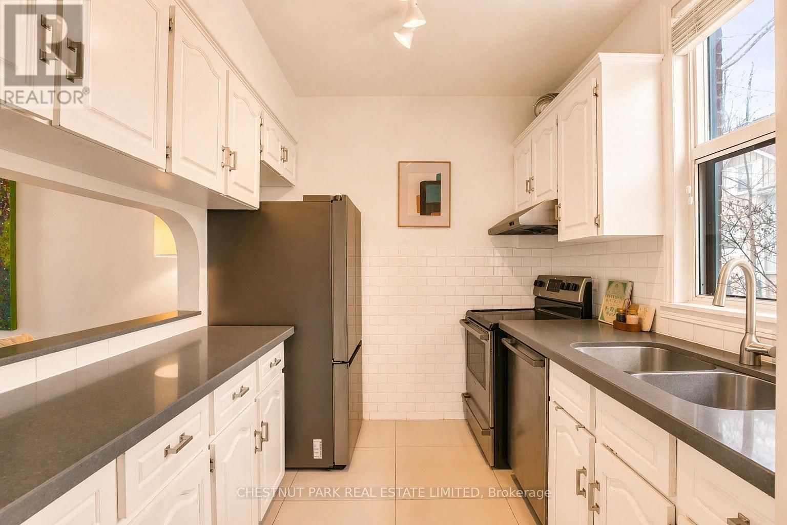 25 BISHOP STREET Image 7