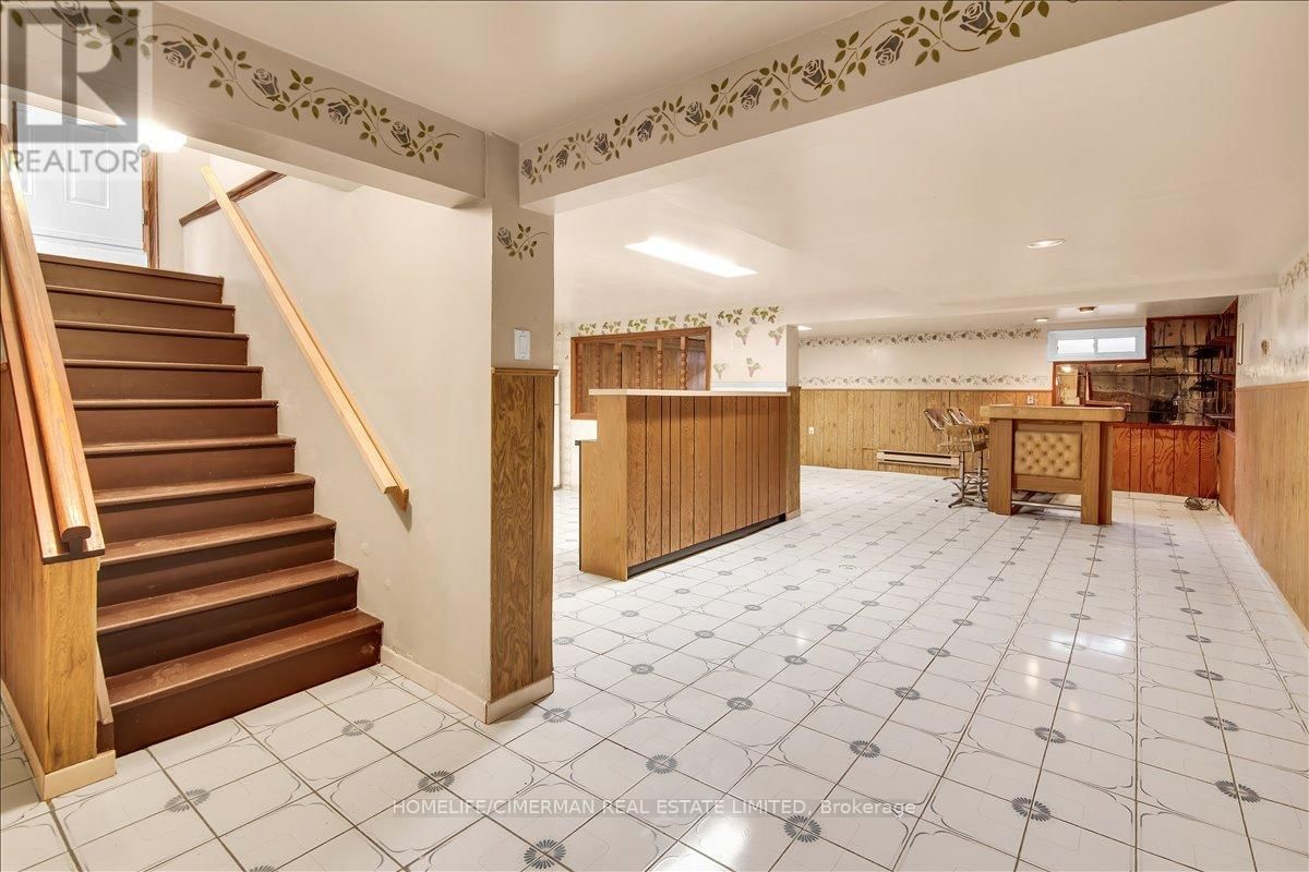 69 ROBINSON STREET Image 18