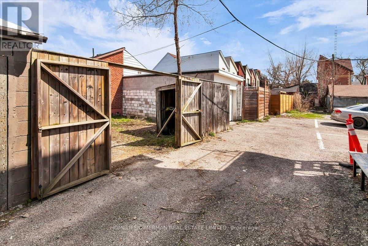 69 ROBINSON STREET Image 29