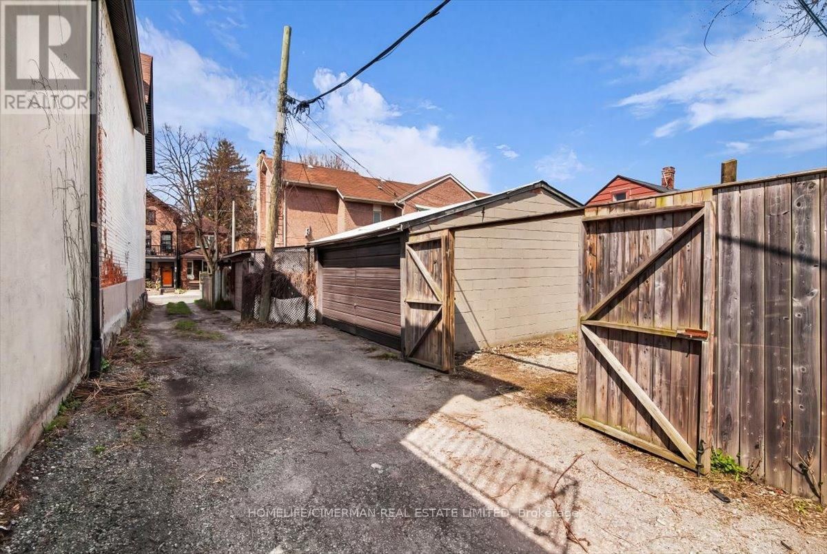 69 ROBINSON STREET Image 30