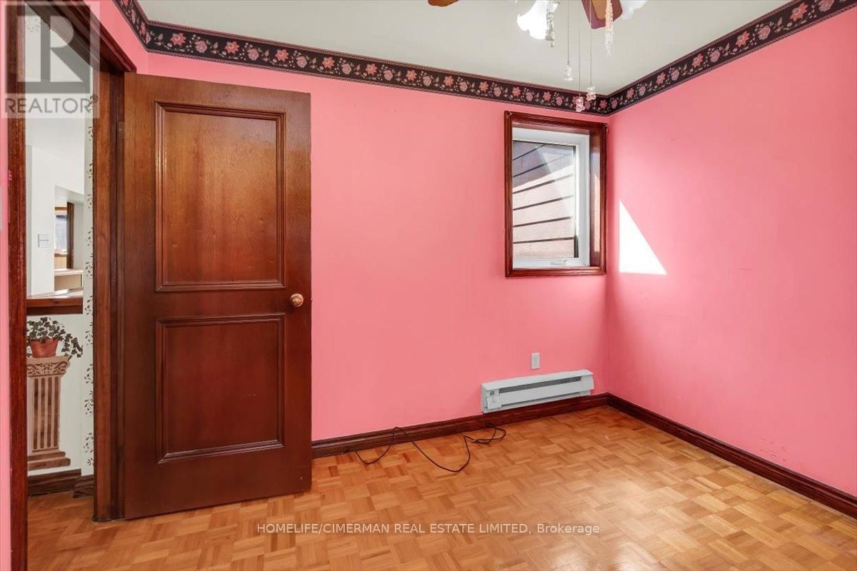 69 ROBINSON STREET Image 8