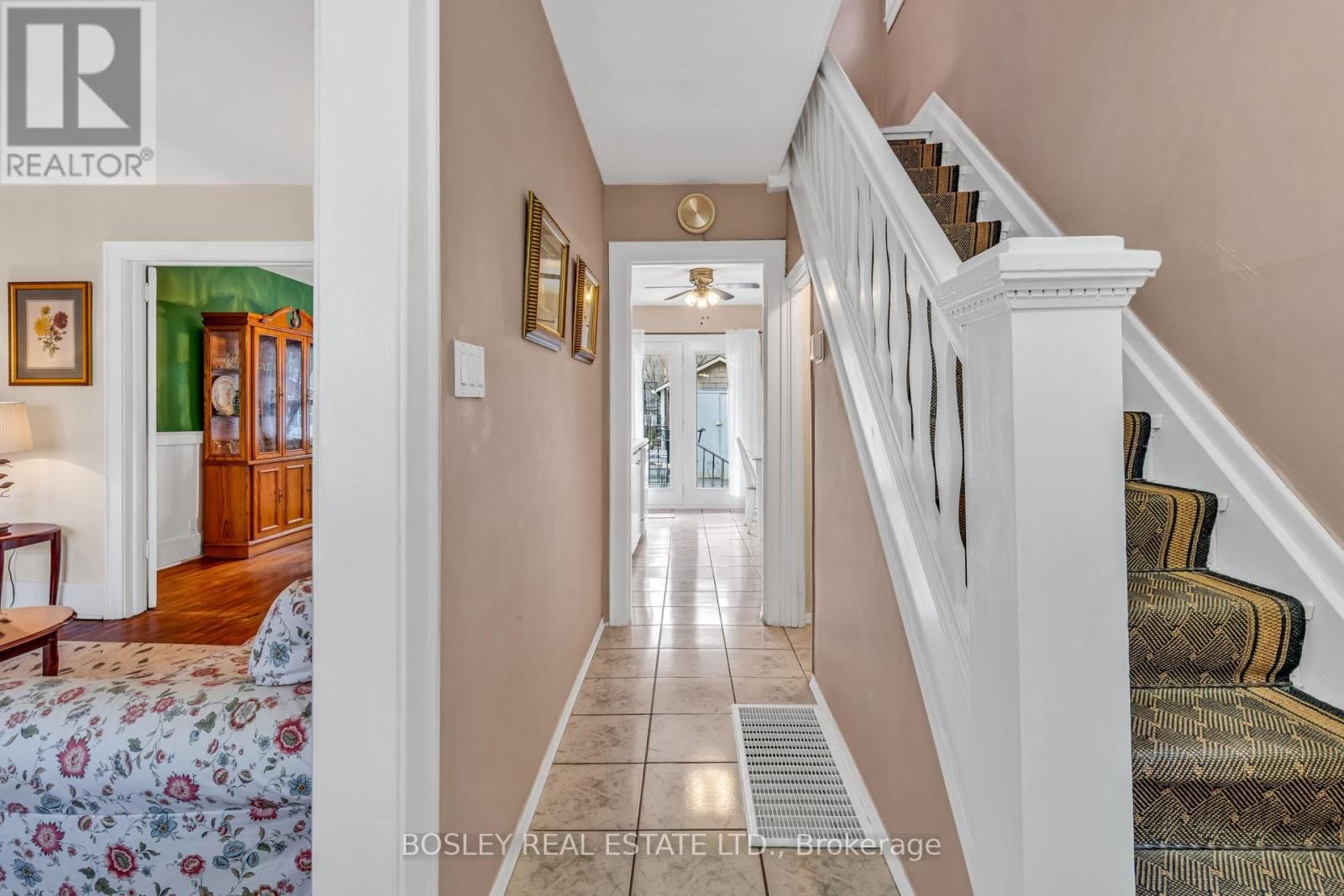 80 ROSENEATH GARDENS Image 4