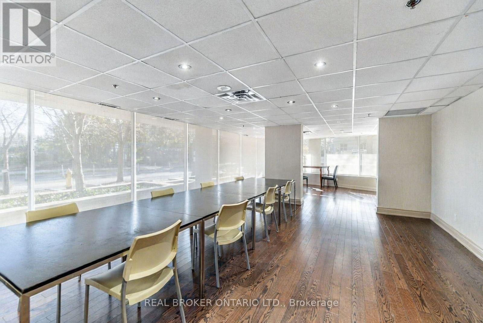 915 - 650 QUEENS QUAY WEST Image 26