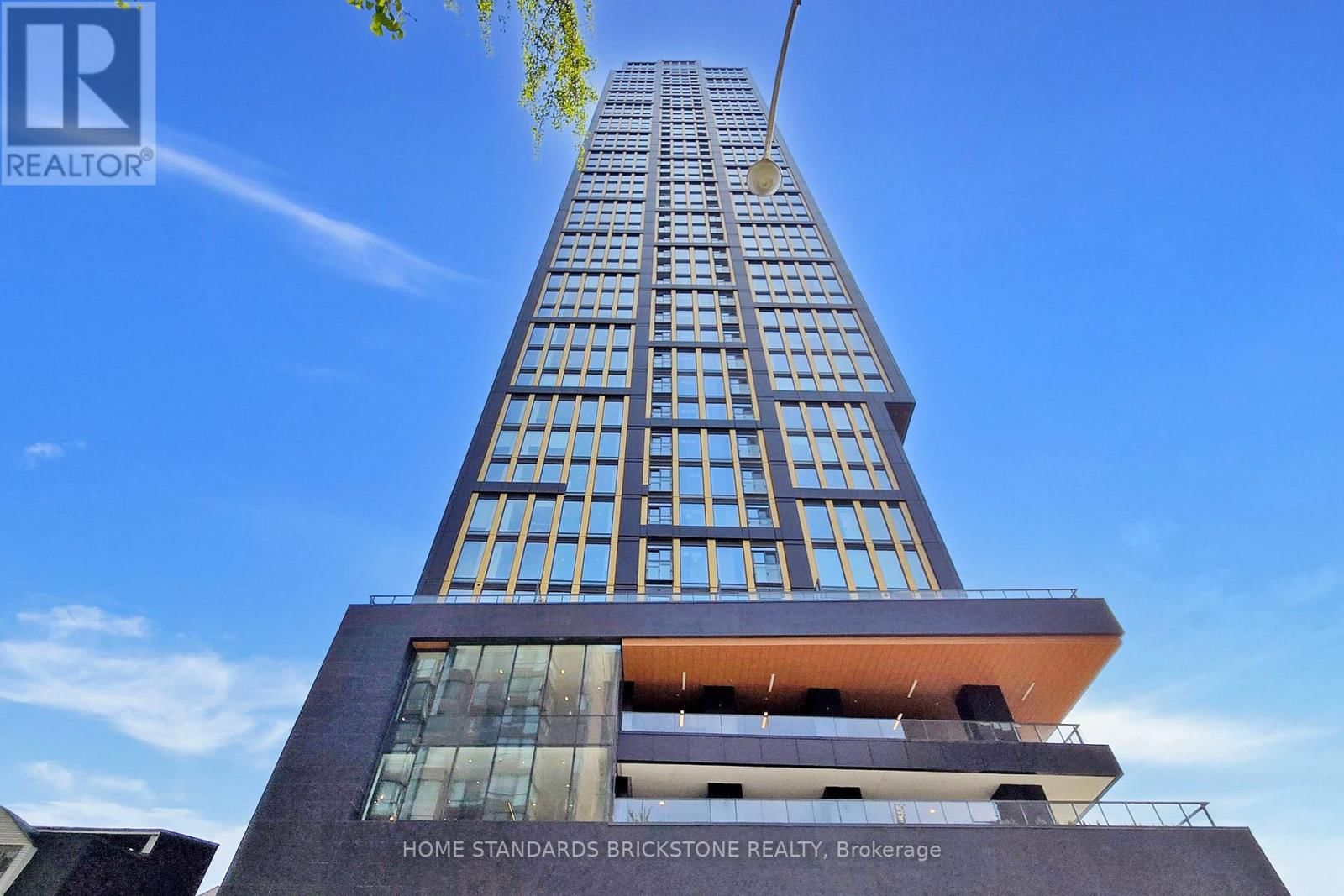 2717 - 319 JARVIS STREET Image 1