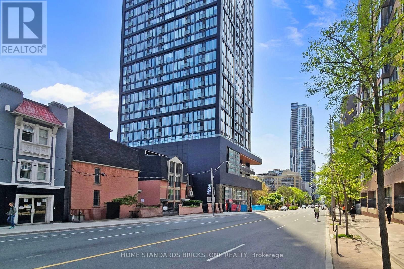 2717 - 319 JARVIS STREET Image 33