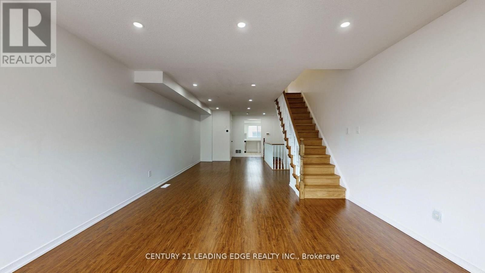 38 RUMI CRESCENT Image 13