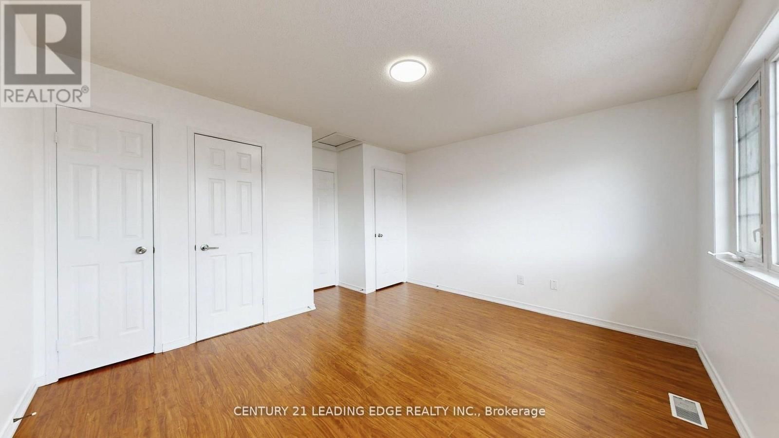 38 RUMI CRESCENT Image 17