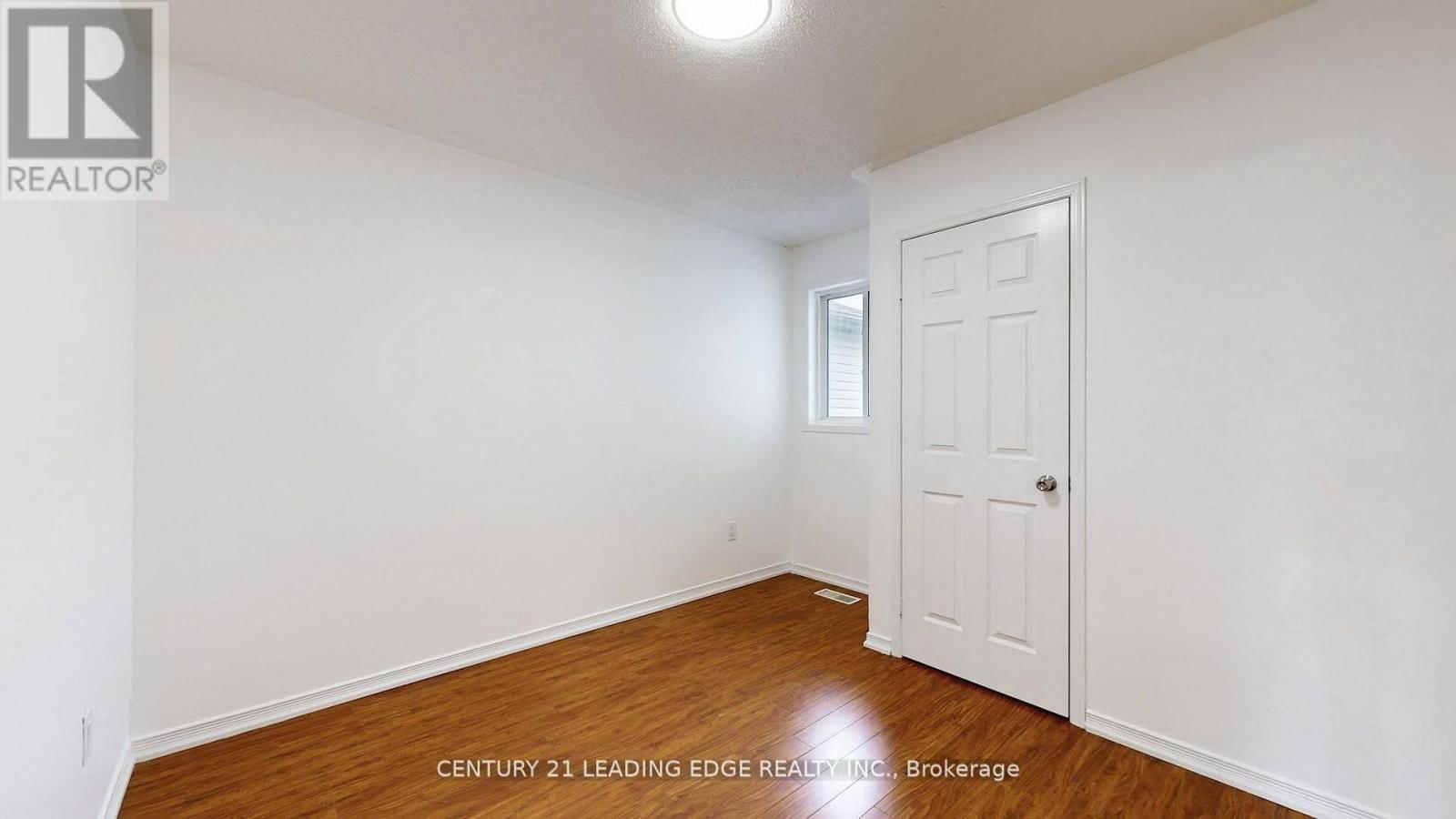 38 RUMI CRESCENT Image 20