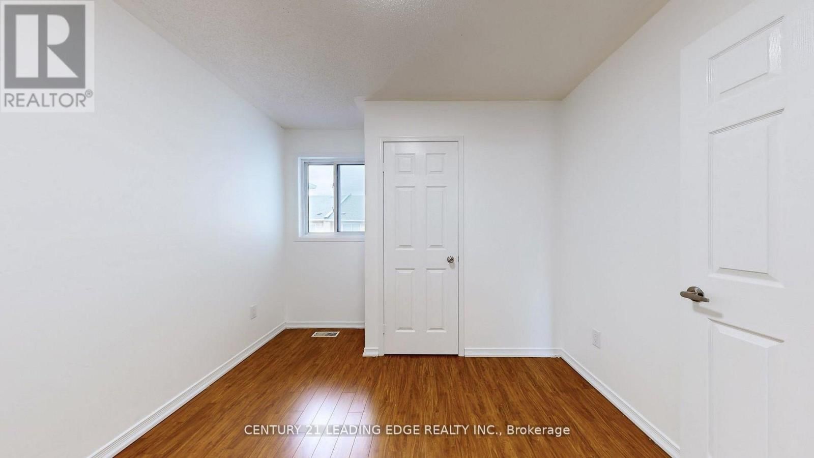 38 RUMI CRESCENT Image 21