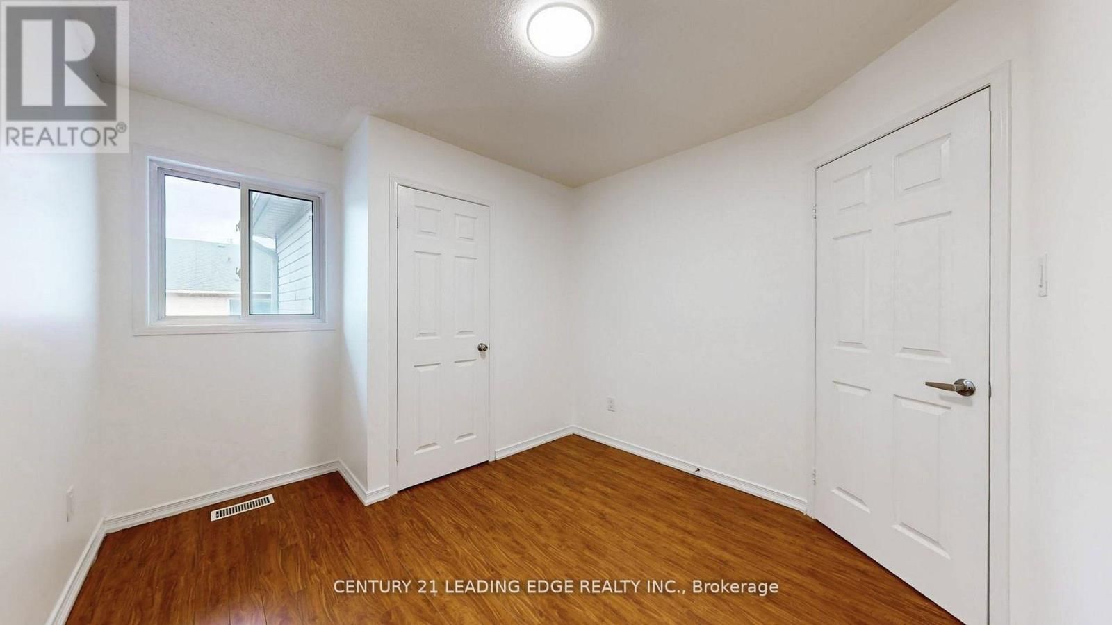 38 RUMI CRESCENT Image 22