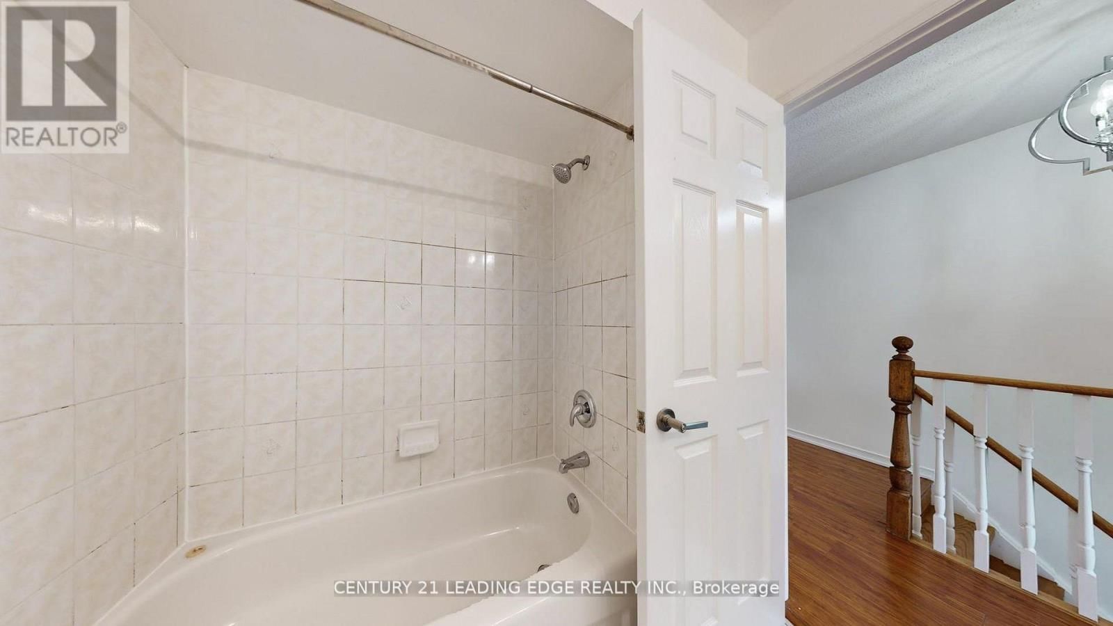 38 RUMI CRESCENT Image 27