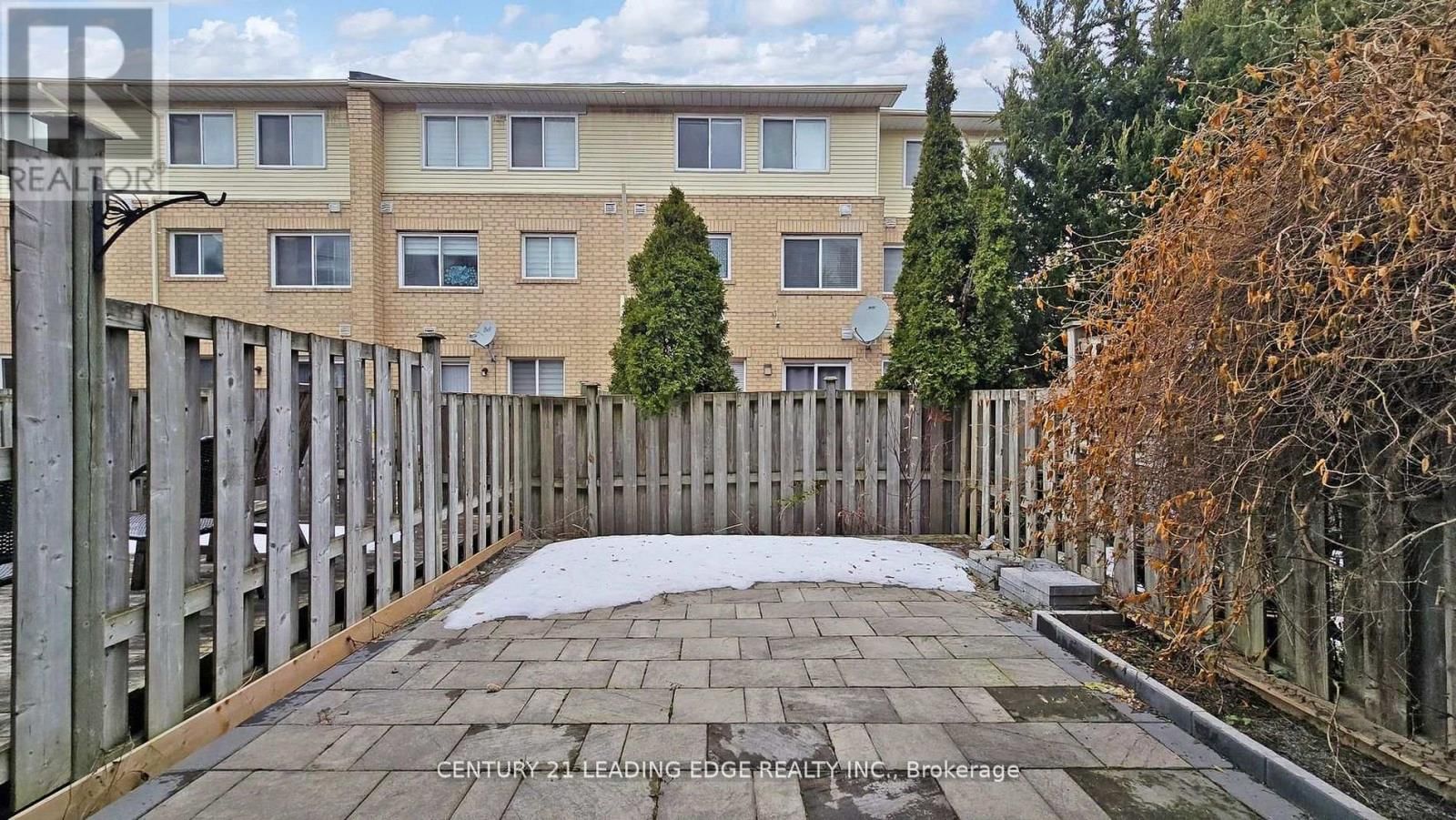 38 RUMI CRESCENT Image 33