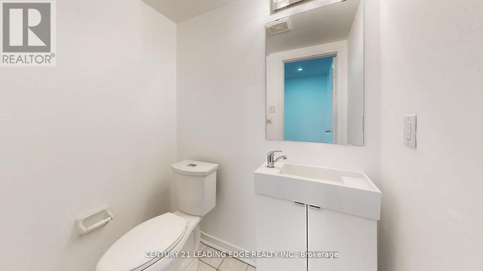 38 RUMI CRESCENT Image 8