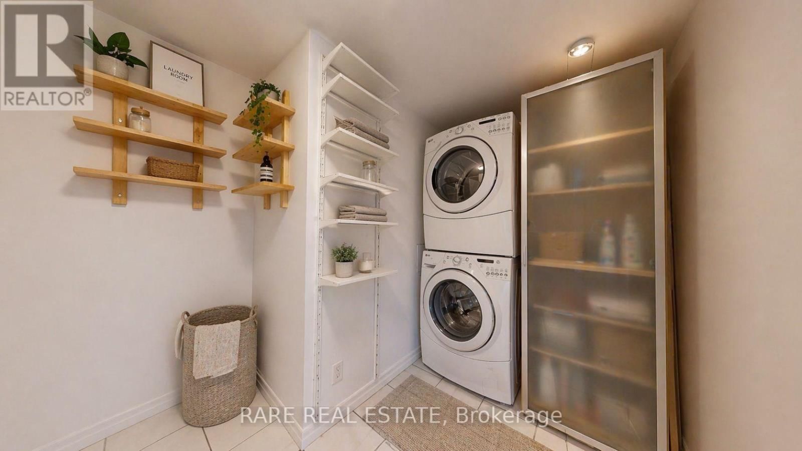 1803 - 22 WELLESLEY STREET EAST Image 6