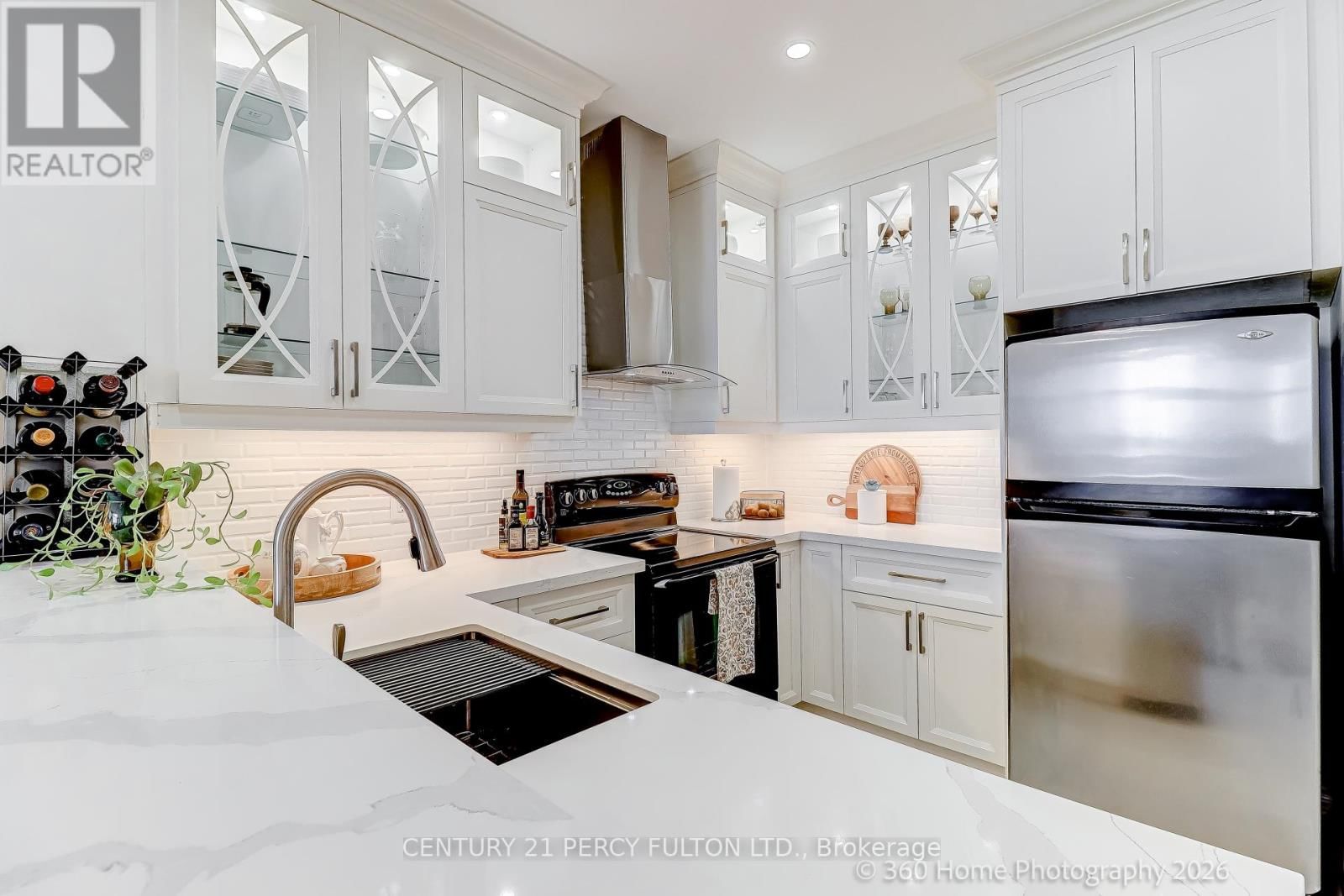 604 - 1 LEASIDE PARK DRIVE Image 3