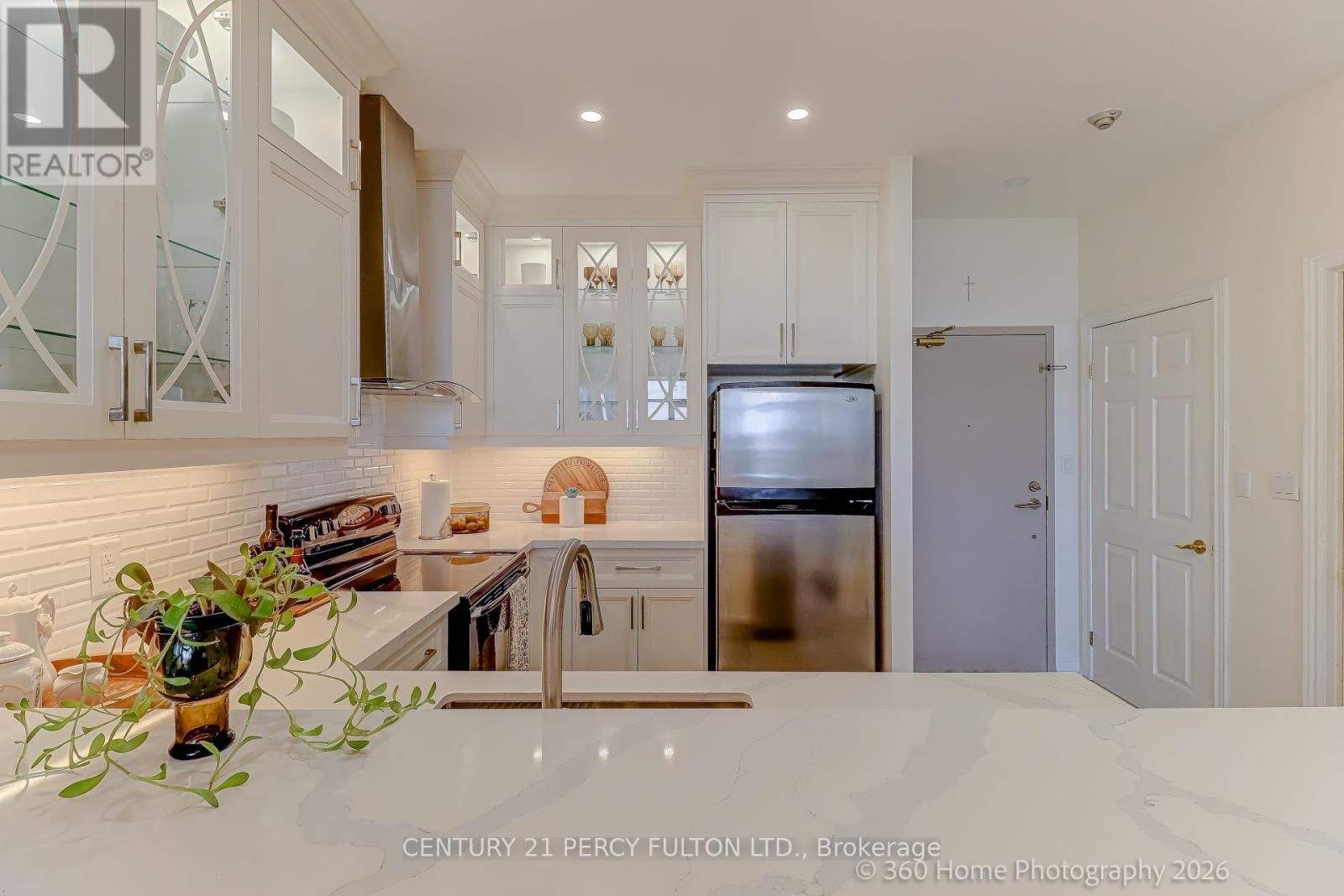 604 - 1 LEASIDE PARK DRIVE Image 5