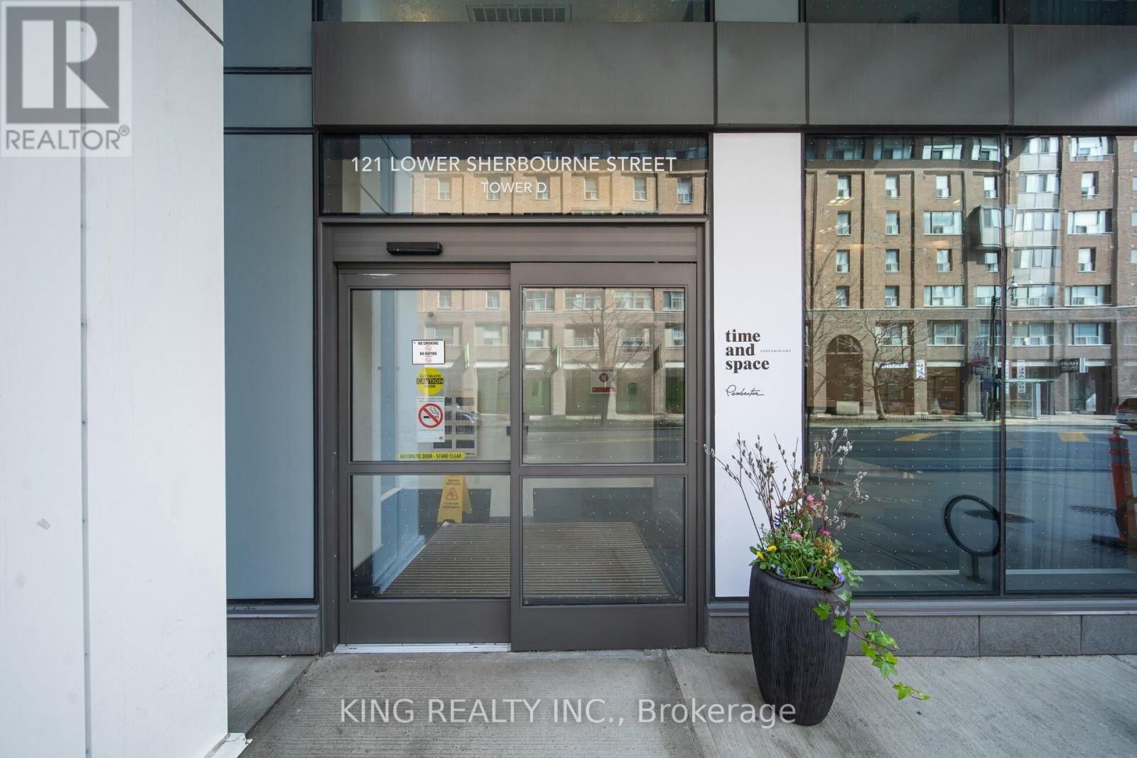 233 - 121 LOWER SHERBOURNE STREET SOUTH Image 4