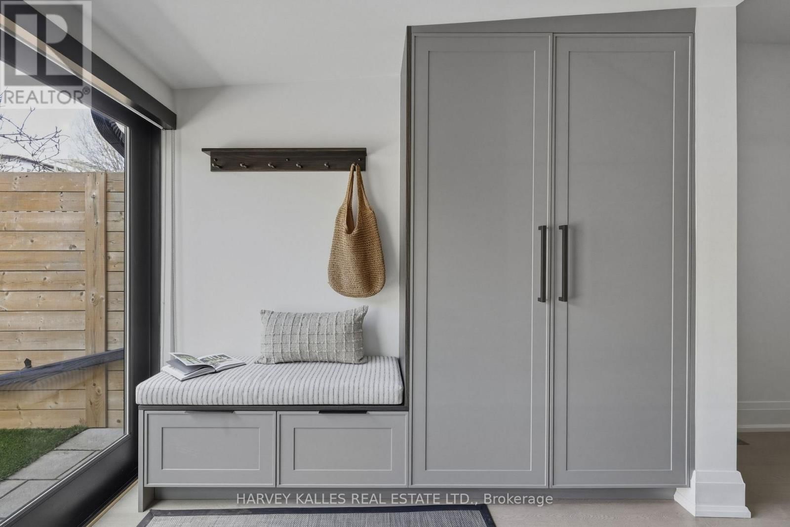 164 ALBANY AVENUE Image 10