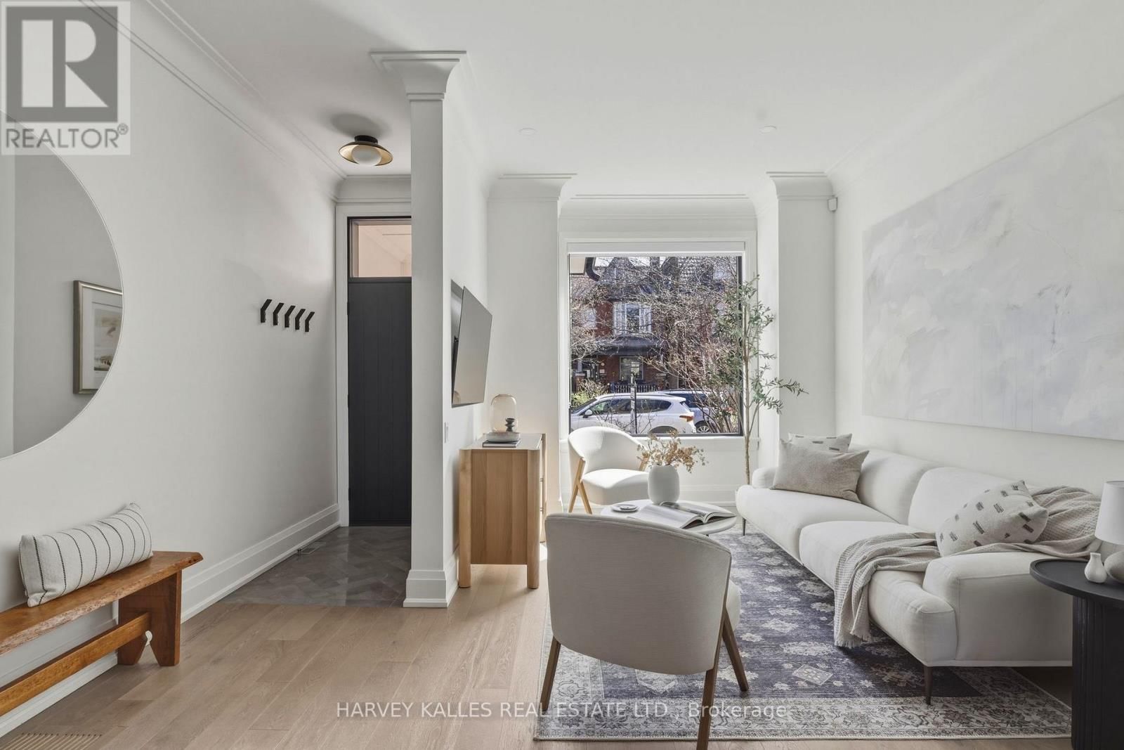 164 ALBANY AVENUE Image 11