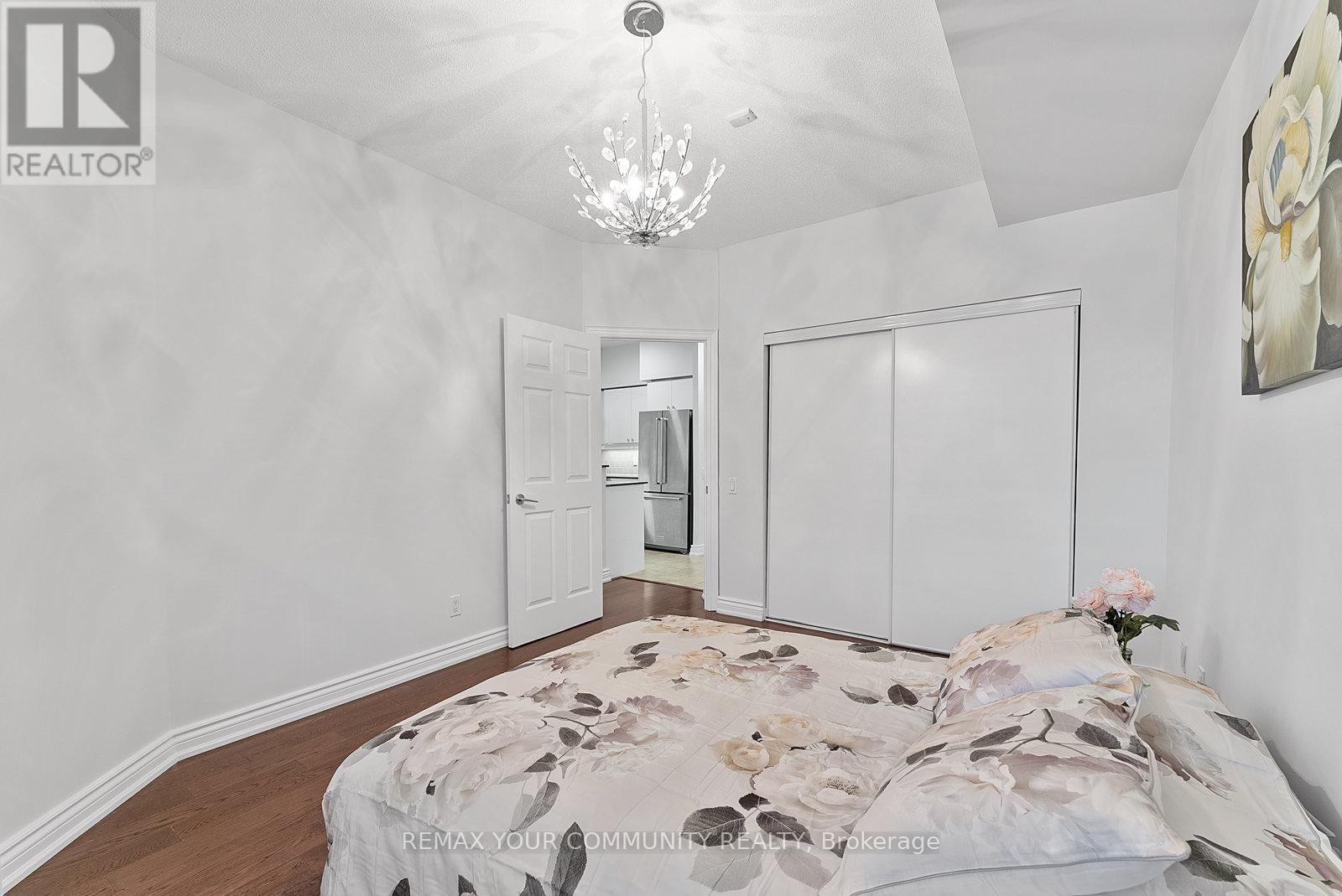 105 - 451 ROSEWELL AVENUE SOUTH Image 22