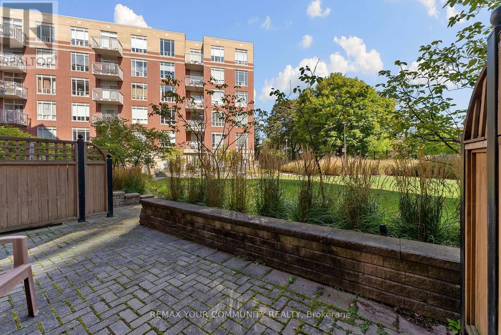 105 - 451 ROSEWELL AVENUE SOUTH Image 28