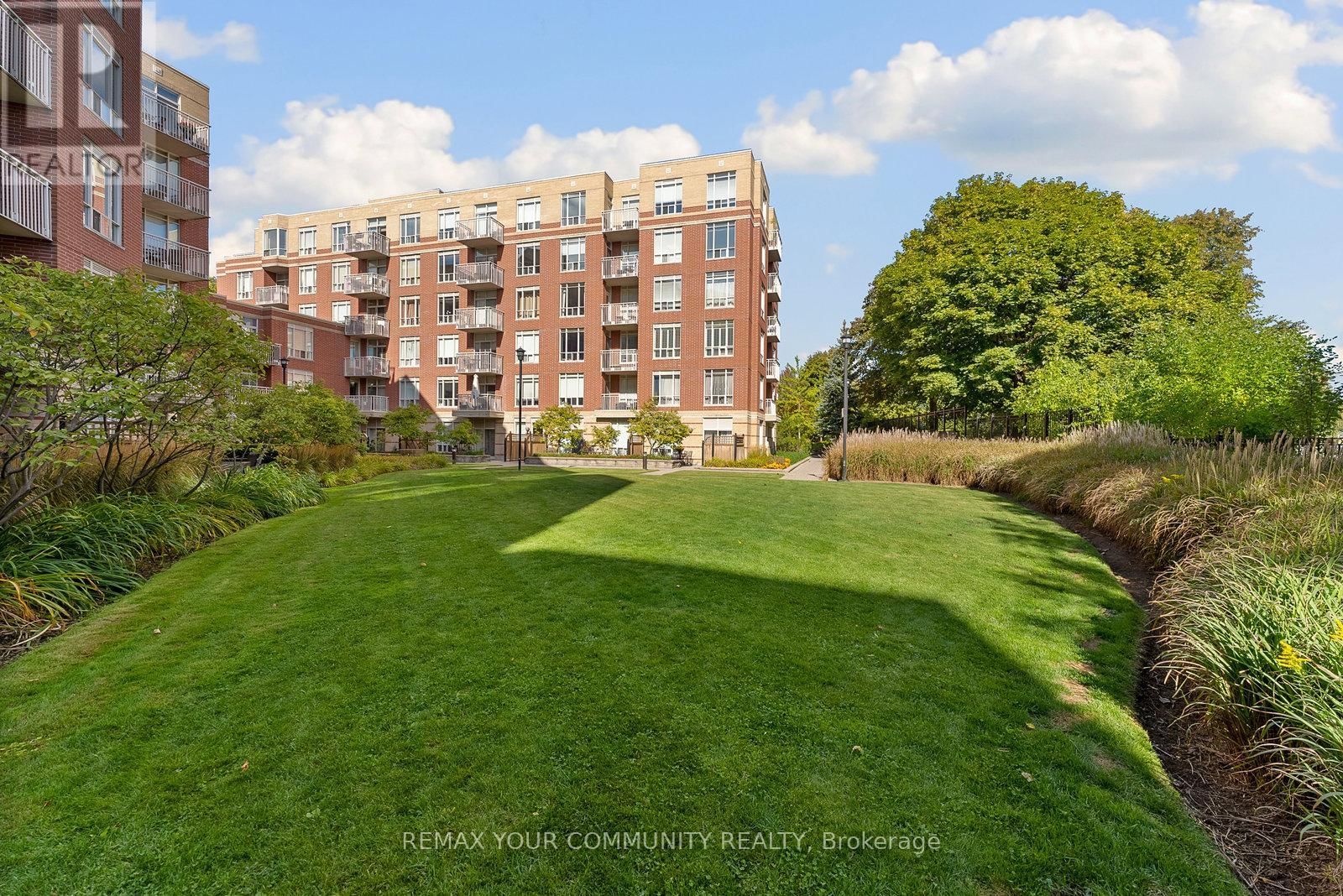 105 - 451 ROSEWELL AVENUE SOUTH Image 32