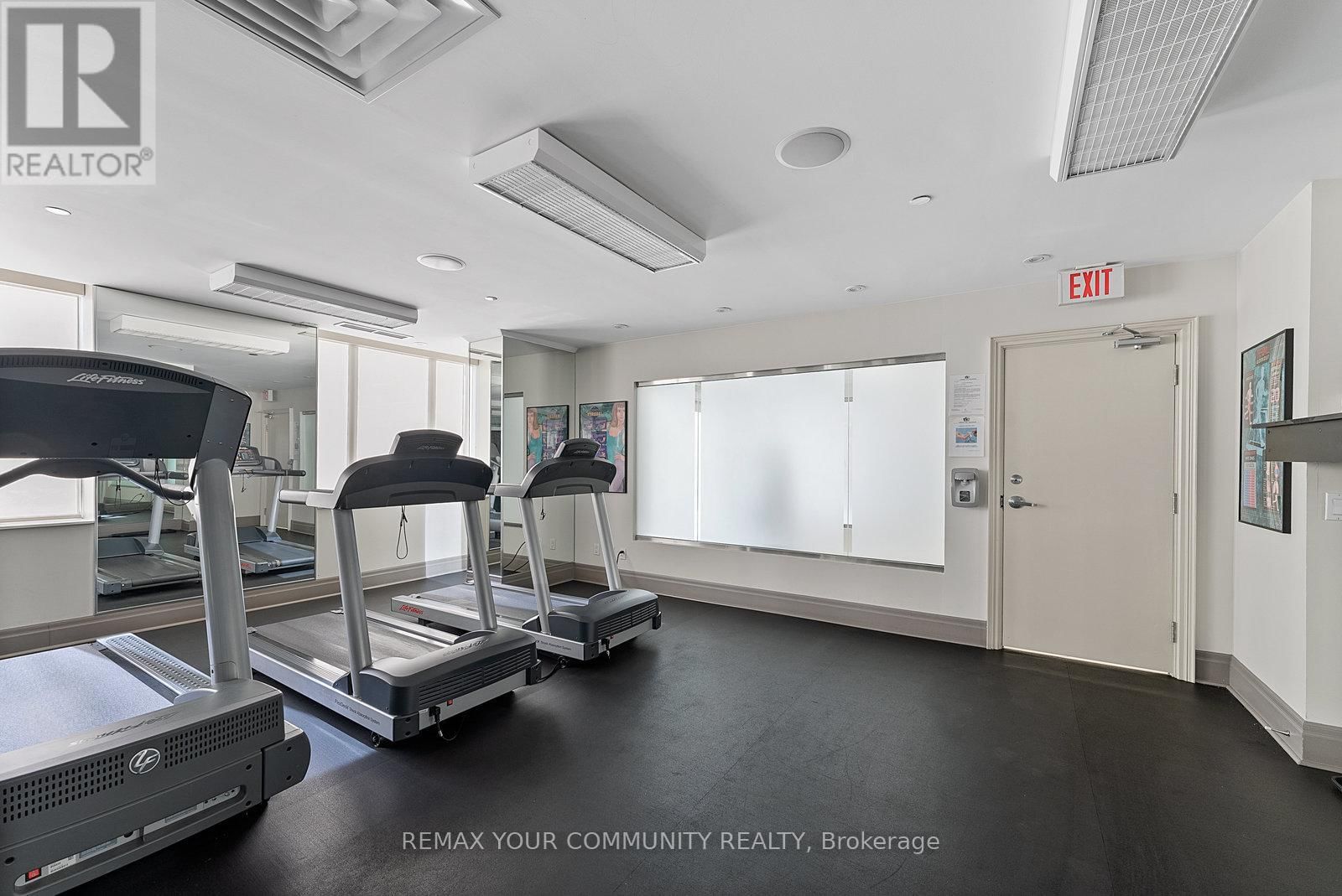 105 - 451 ROSEWELL AVENUE SOUTH Image 45