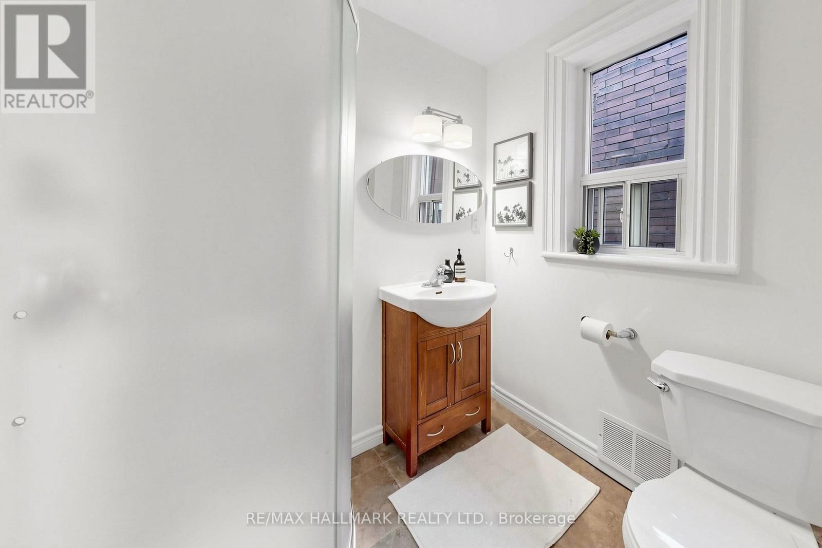 80 MANNING AVENUE Image 23