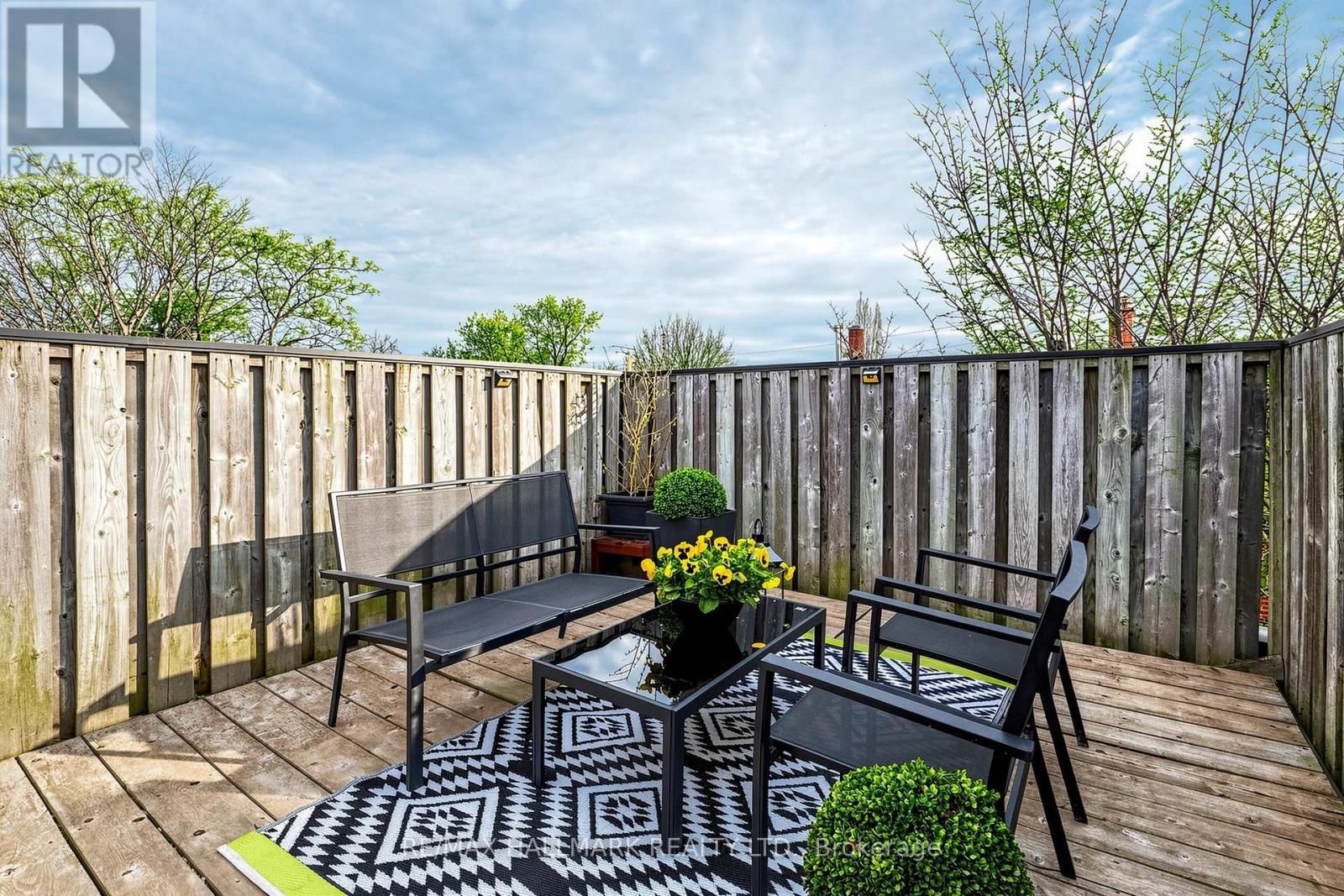 80 MANNING AVENUE Image 28