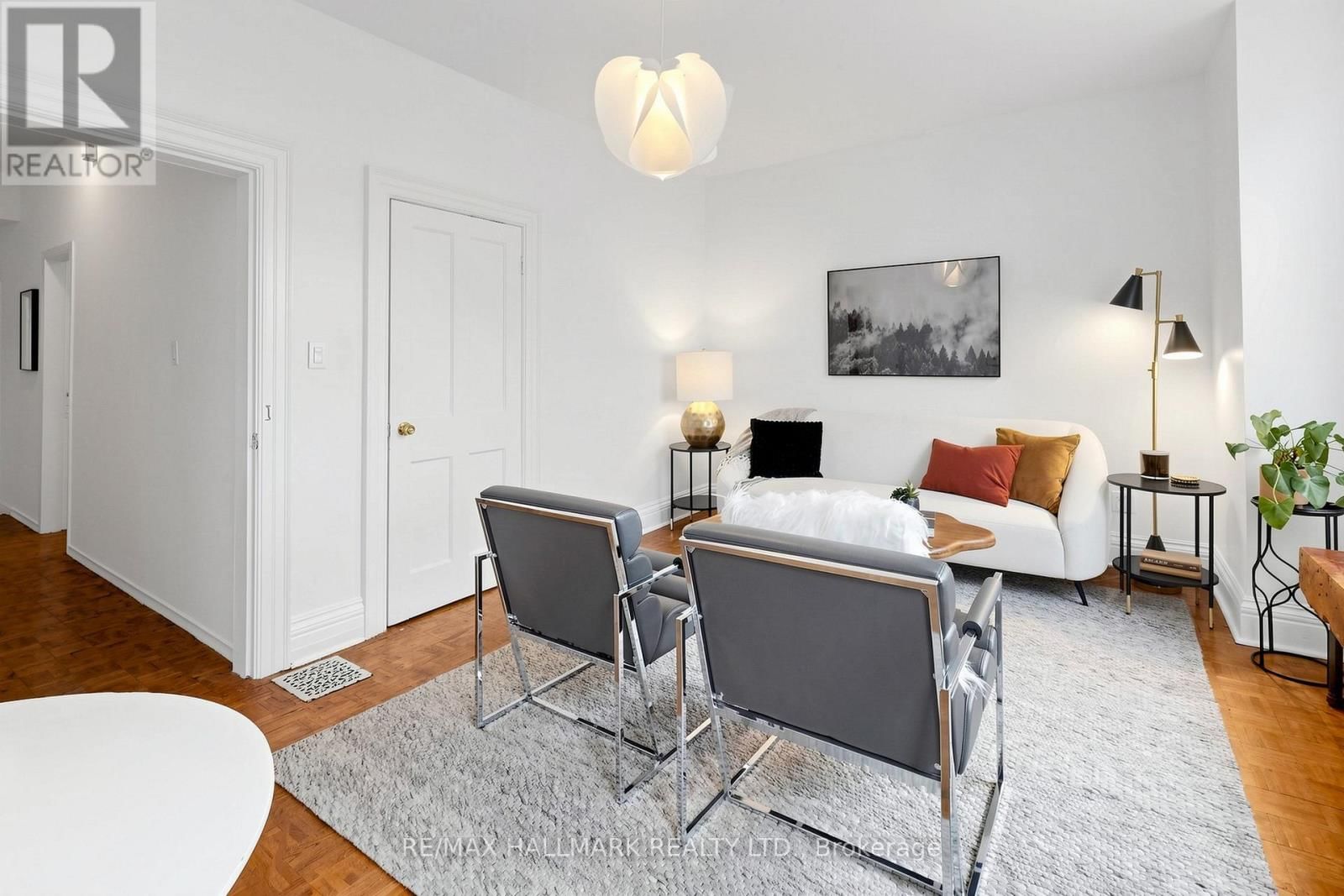 80 MANNING AVENUE Image 6