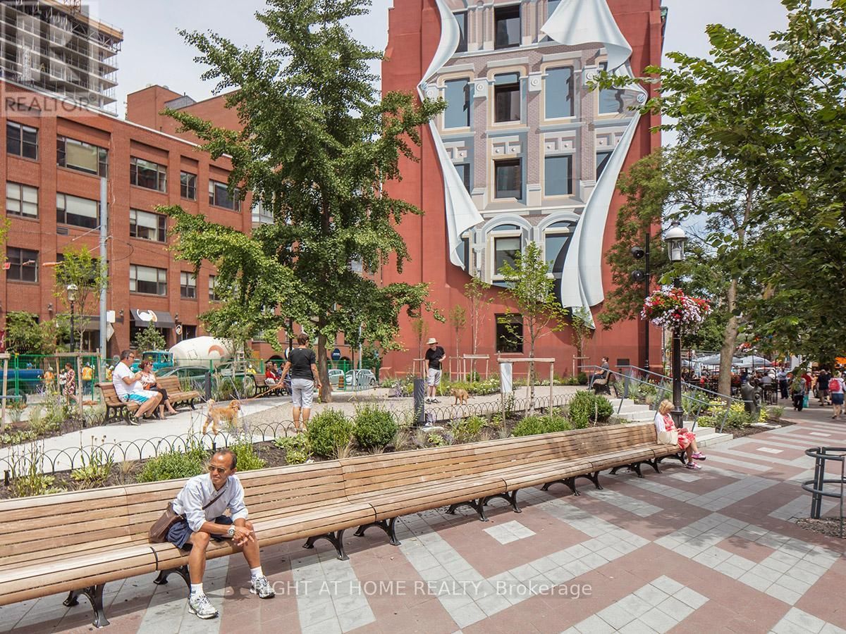 534 - 109 FRONT STREET EAST Image 40