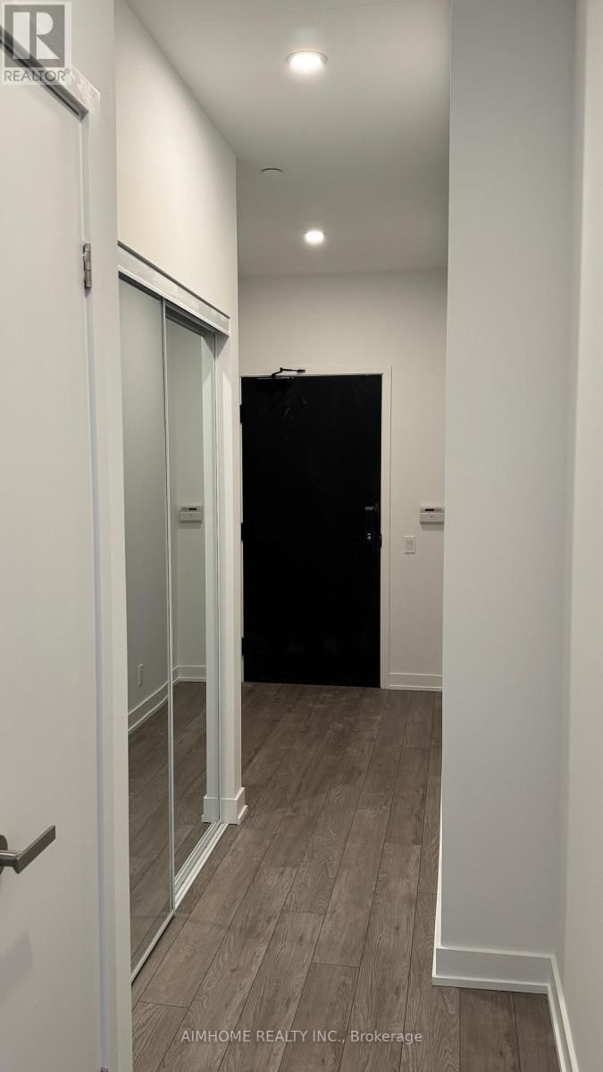 701 - 88 QUEEN STREET EAST Image 5