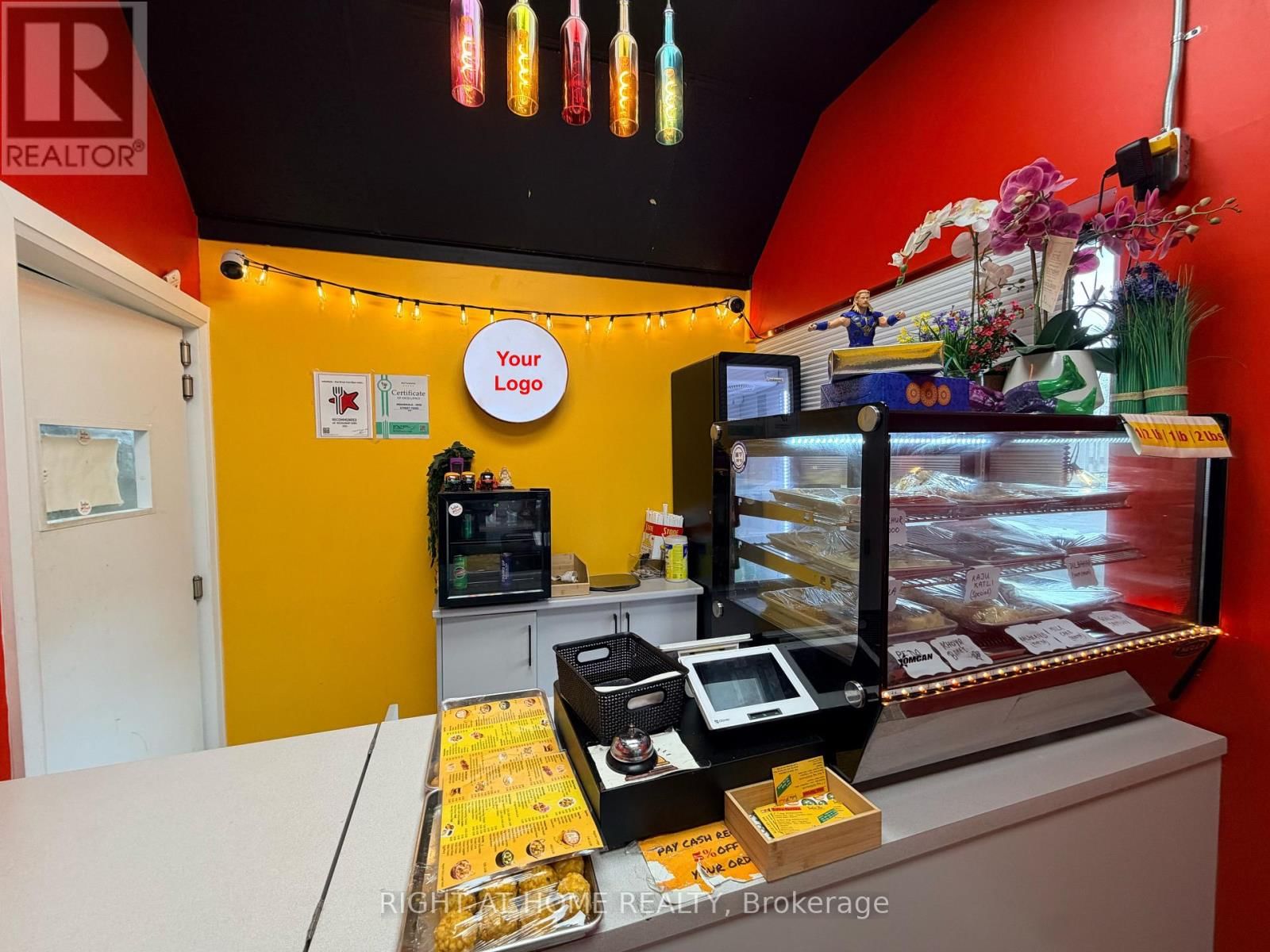 4B - 3040 DON MILLS ROAD Image 1