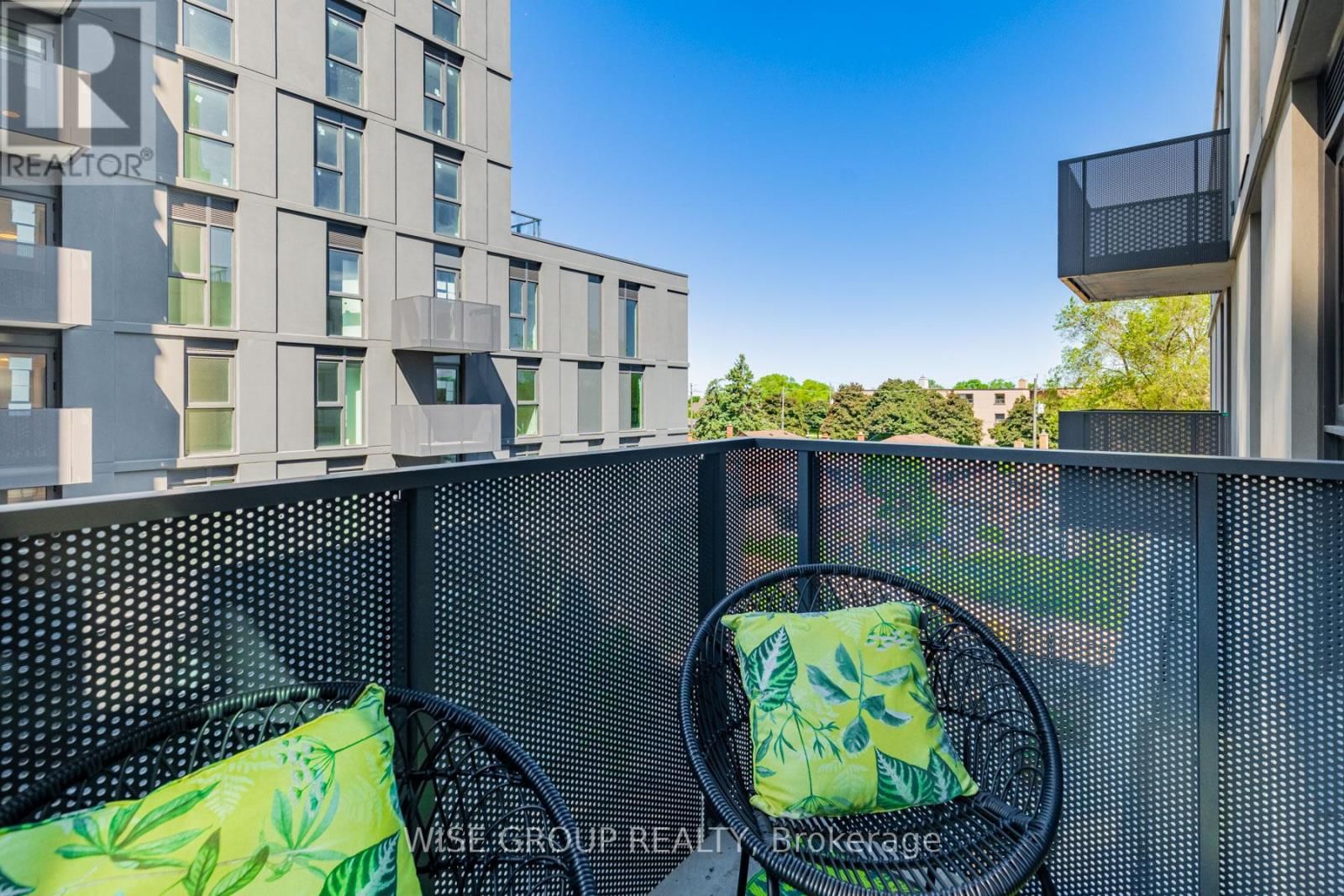 530 - 500 WILSON AVENUE Image 27