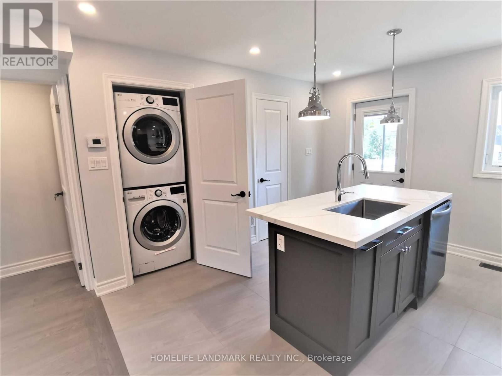 119 GLOUCESTER GROVE Image 12