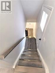 119 GLOUCESTER GROVE Image 25