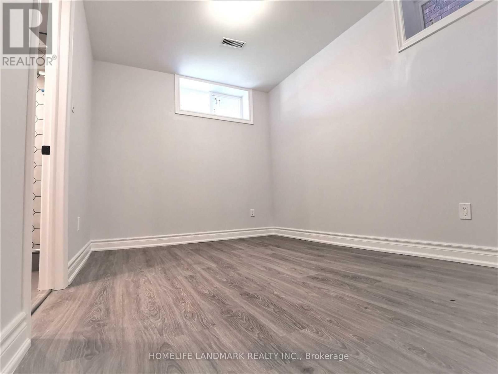 119 GLOUCESTER GROVE Image 31