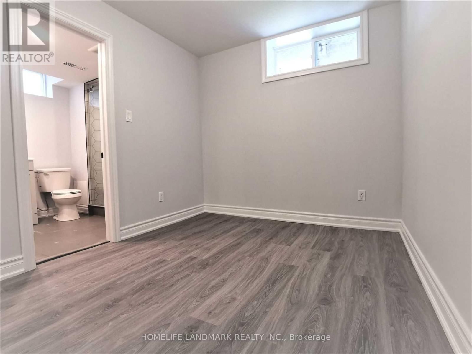 119 GLOUCESTER GROVE Image 32