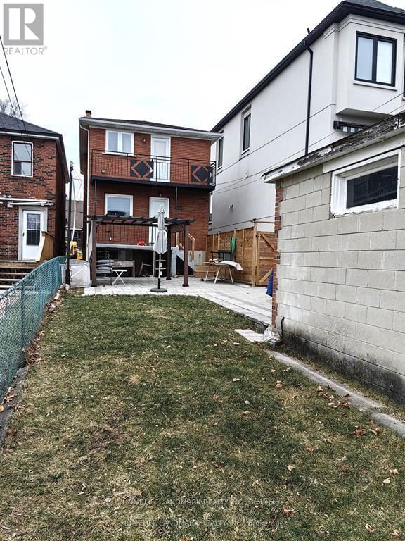 119 GLOUCESTER GROVE Image 36