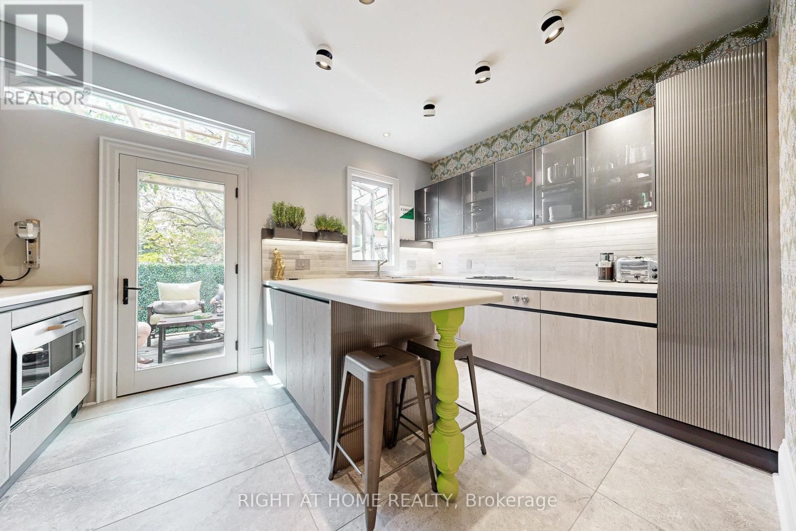 440 SACKVILLE STREET Image 13