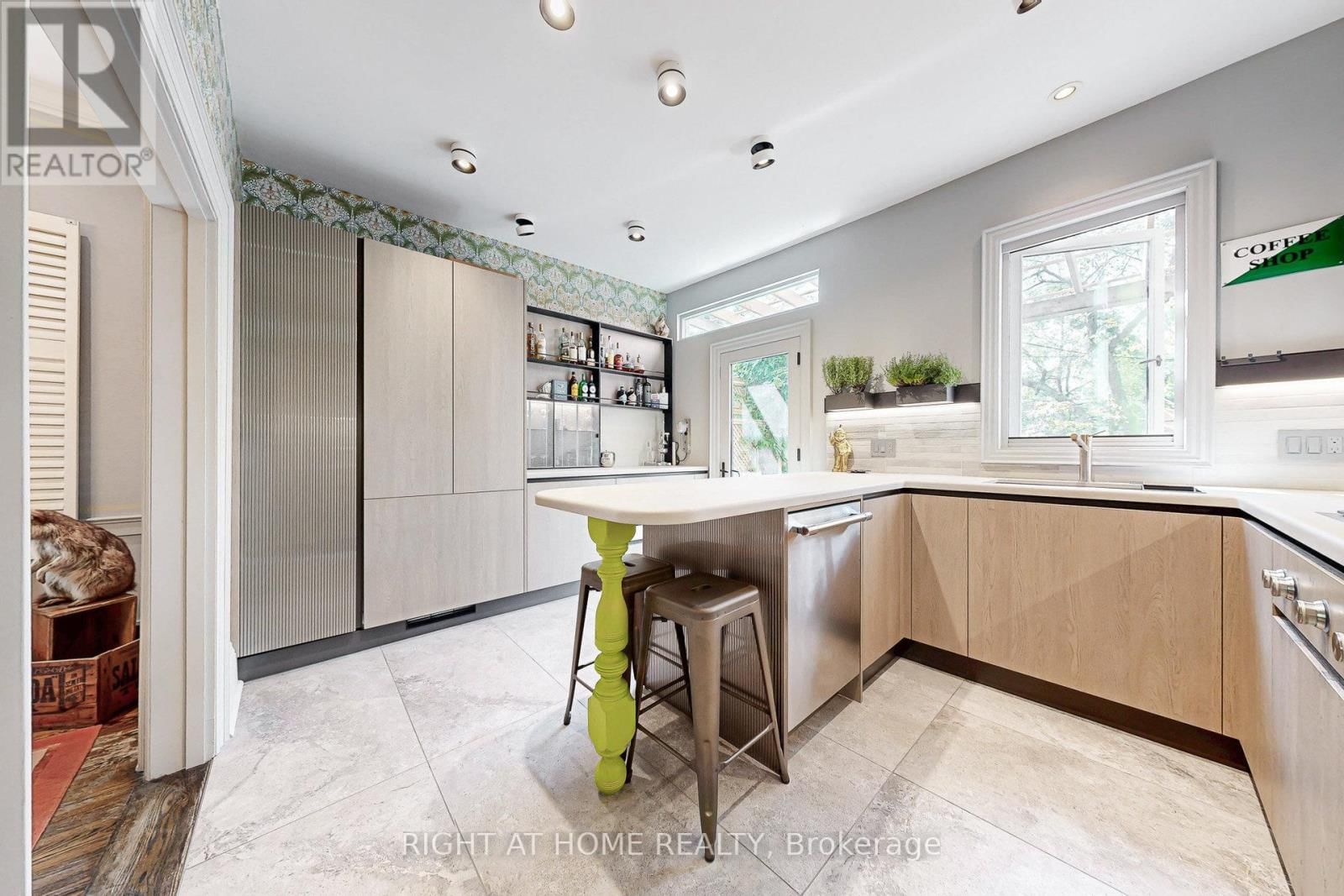 440 SACKVILLE STREET Image 18