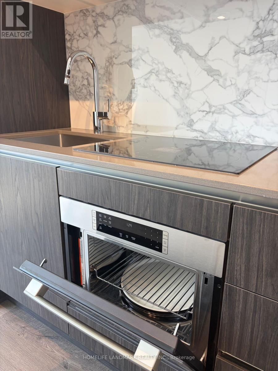 916 - 180 FRONT STREET EAST Image 12