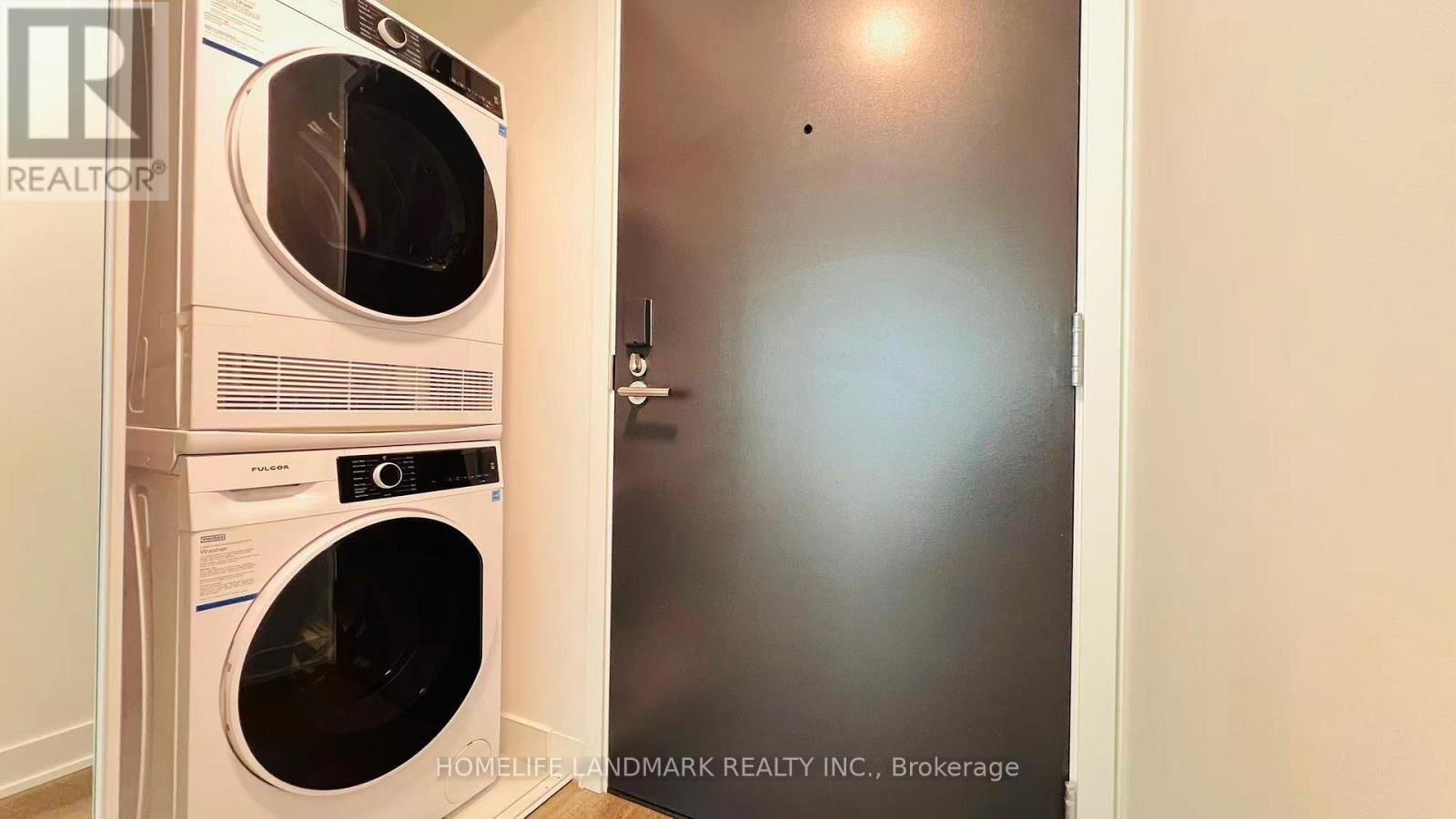 916 - 180 FRONT STREET EAST Image 14