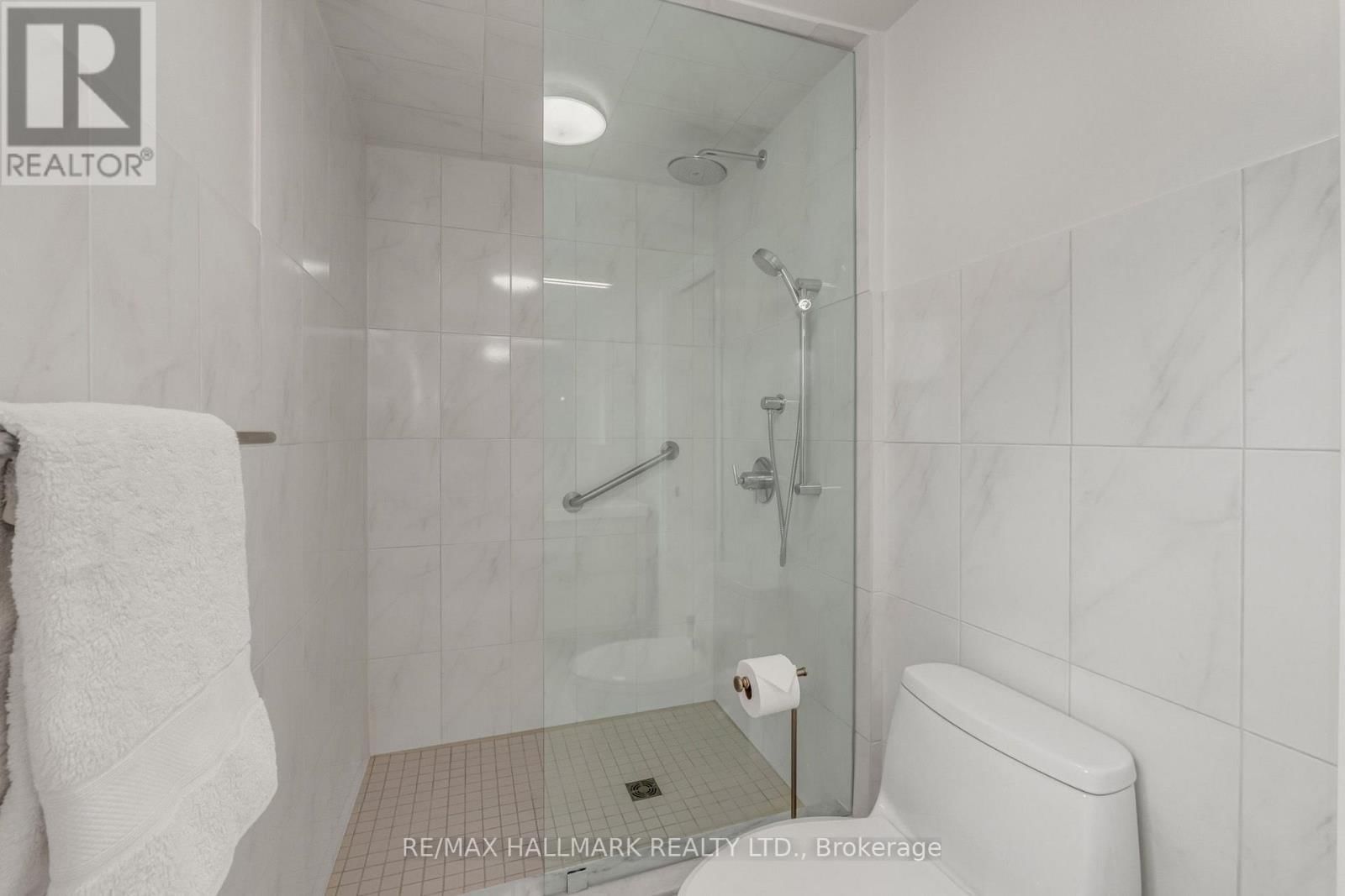 249 PARK HOME AVENUE Image 22