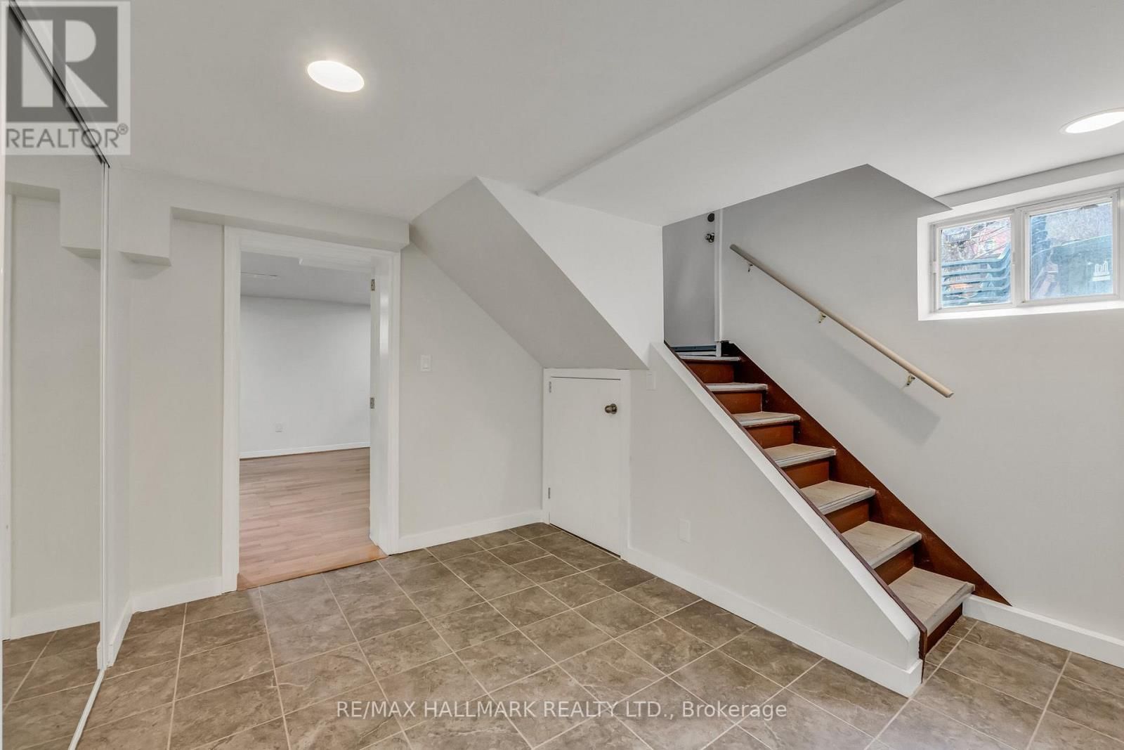 249 PARK HOME AVENUE Image 24