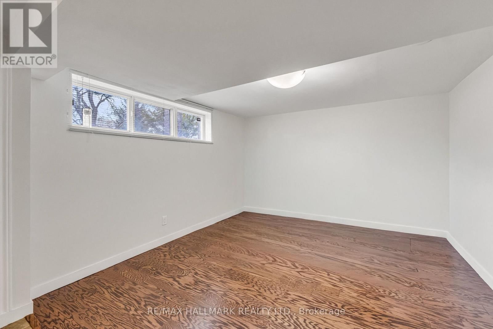 249 PARK HOME AVENUE Image 29